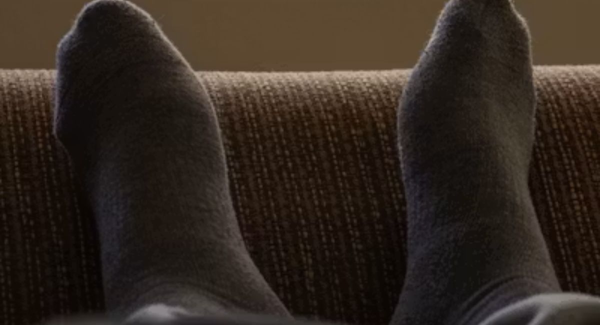 Can Diabetics Sleep with Socks On safely at night