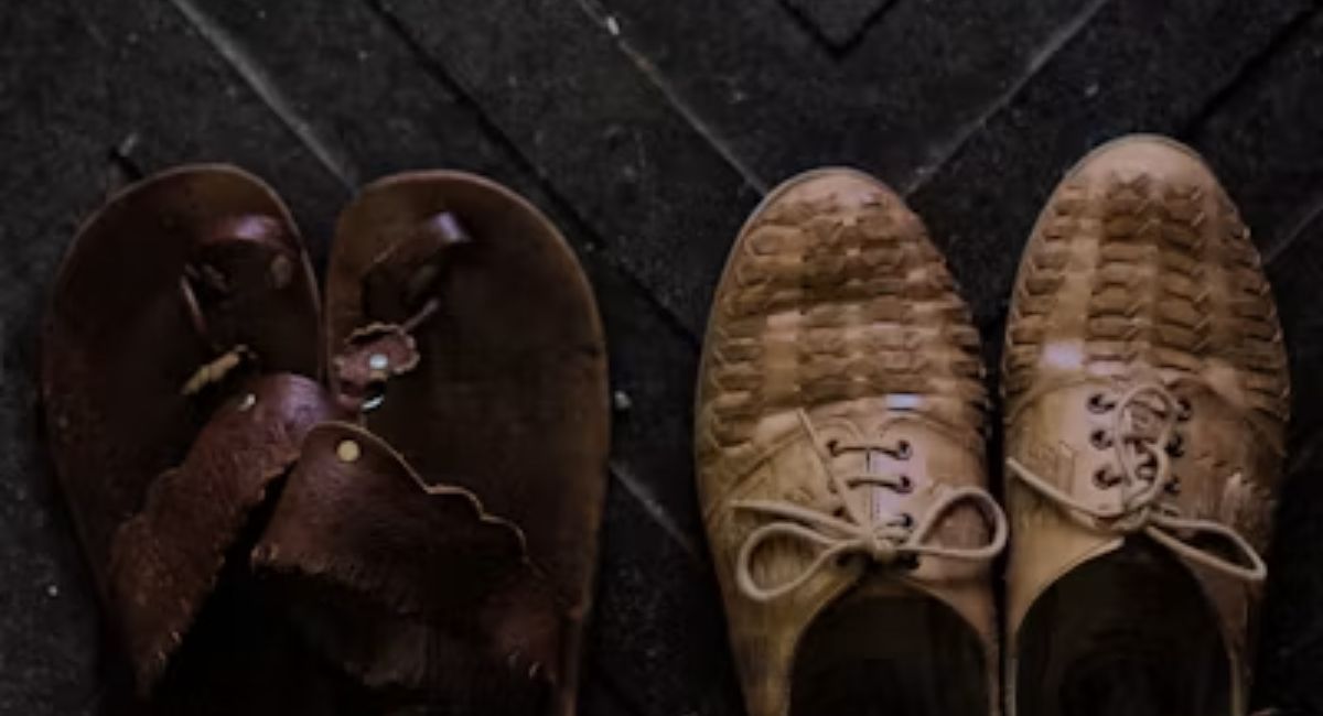 Shoes vs Slippers for Diabetic Nerve Pain: Which Is Safer in 2026?